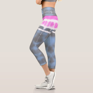 Rosa Weiß & Blau Gefärbte Krawatte Drehung Sway in Capri Leggings