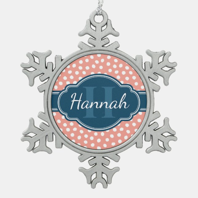 Rosa, weiß gepunktetes Muster, Monografie Schneeflocken Zinn-Ornament (Vorderseite)