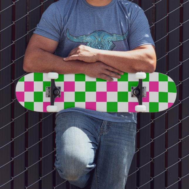 Rosa Weiß Grün Kariertes Design  Skateboard (Außenbereich 3)