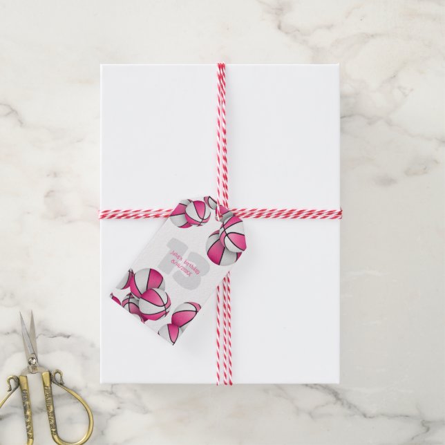 Rosa weiße Basketball Mädchen Geburtstagsparty Geschenkanhänger (Mit Garn)