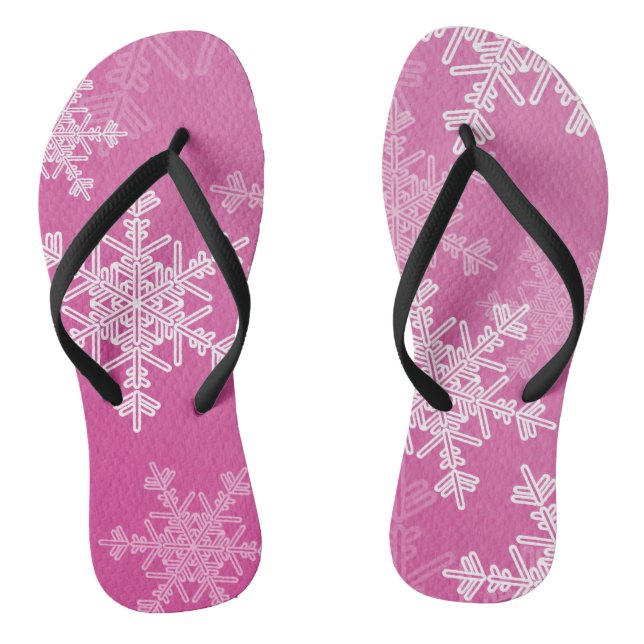 Rosa weiße Schneeflocken Minimalistische Weihnacht Flip Flops (Fußbett)