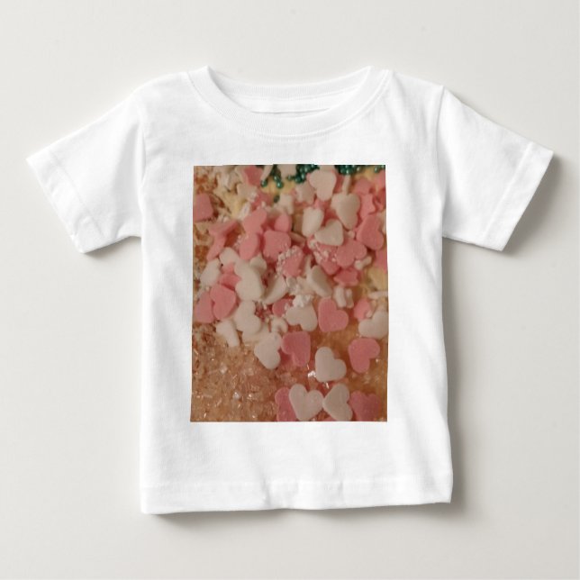 Rosa, weißes Valentinherz, Tortendekoration, Liebe Baby T-shirt (Vorderseite)