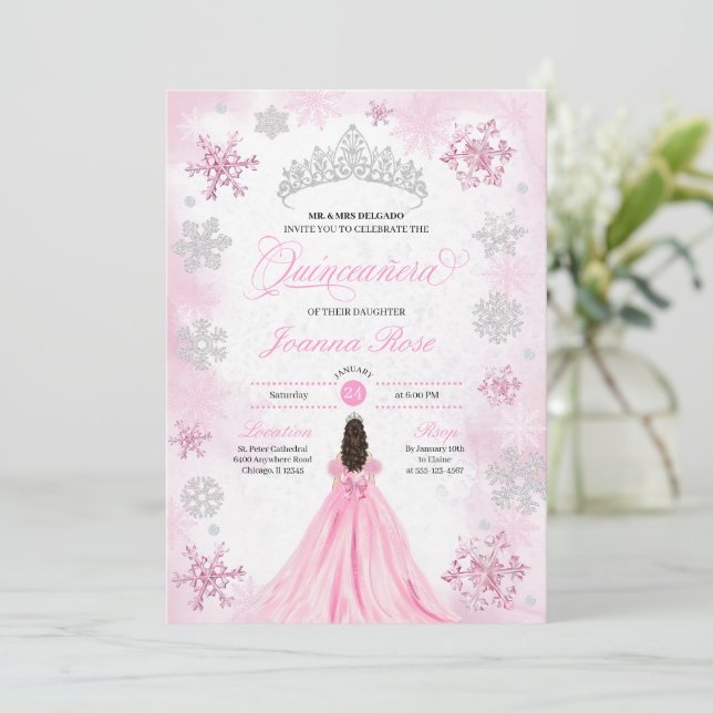 Rosa Winter Wonderland Snowflake Quinceanera Einladung (Stehend Vorderseite)