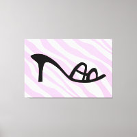 Rosa Zebrastreifen mit schwarzer Schuhe