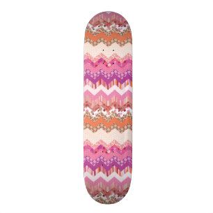 Rosa Zickzackhintergrund Skateboard