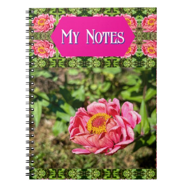 Rosa Zinnia mit gelber Mittellaufruge Notizblock (Vorderseite)