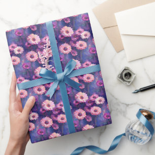 Rosa Zinnien auf Lila Geschenkpapier