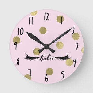 Rösch-Pink- und Golddots-Modern-Glam-Wimpern Salon Runde Wanduhr