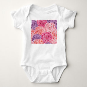 Rose Galore: Schönes, nahtloses Muster. Baby Strampler