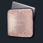 Rose Gold Blush Glitzer Sparkeln Tropfen Benutzerd Laptopschutzhülle<br><div class="desc">Rose Gold Blush Glitzer Sparkle Tropfen Custom Text Pink Modern - Fügen Sie Ihren einzigartigen Text / Name oder entfernen Text - Make Your Special Gift - Neu vergrössern und verschieben oder entfernen und hinzufügen / Elemente mit Anpassungstool. Design von MIGNED. Bitte schauen Sie sich meine anderen Projekte an. Sie...</div>