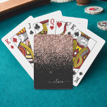 Rose Gold Blush Pink Glitzer Script Monogram Girl Spielkarten<br><div class="desc">Rose Gold Blush Pink und Black Sparkle Glitzer Script Monogram Name Playing Cards. Das macht den perfekten 16 Geburtstag,  Hochzeit,  Brautparty,  Jubiläum,  Babydusche oder Junggeselinnen-Abschied Geschenk für jemanden,  der Lieben glamourösen Luxus und schicke Stile.</div>