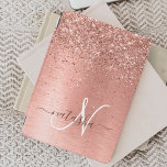 Rose Gold Brushed Metal Glitzer Monogram Name iPad Mini Hülle<br><div class="desc">Dieses schicke Design mit hübscher Rose,  goldenem Glitzer auf einer Rose mit goldgebürstetem metallischem Hintergrund ist einfach zu personalisieren.</div>