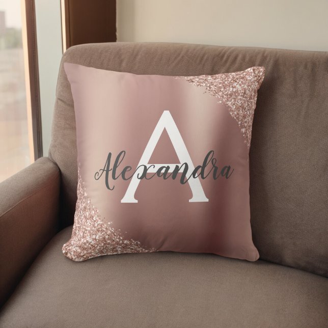 Rose Gold Brushed Metal Glitzer Monogram Name Kissen (Von Creator hochgeladen)