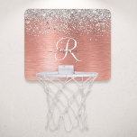 Rose Gold Brushed Metal Glitzer Monogram Name Mini Basketball Netz<br><div class="desc">Dieses schicke Mini-Basketball-Hoop-Design mit hübsch silber glänzenden Glitzer auf einer Rose mit goldgelb gebürstetem metallischem Hintergrund ist einfach zu personalisieren.</div>