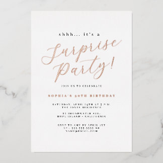 Rose Gold Elegantes Script Überraschendes Party Folieneinladung