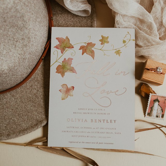 Rose Gold "Fall in Liebe" Brautparty Folieneinladung (Von Creator hochgeladen)