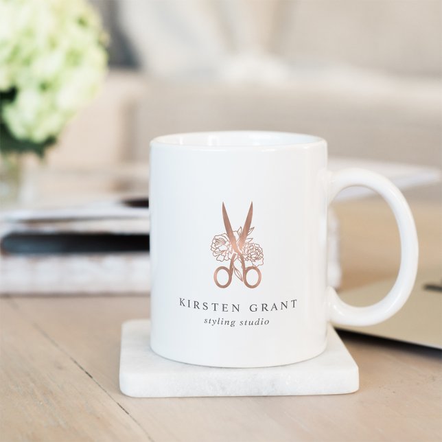 Rose Gold Floral Scissors Salon Logo Kaffeetasse (Von Creator hochgeladen)