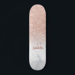 Rose Gold Glitzer ombre Marmor Chic Fügen Sie Ihre Skateboard<br><div class="desc">Rose Gold Glitzer ombre weißer Marmor Chic Fügen Sie Ihren Namen,  Monogramm</div>