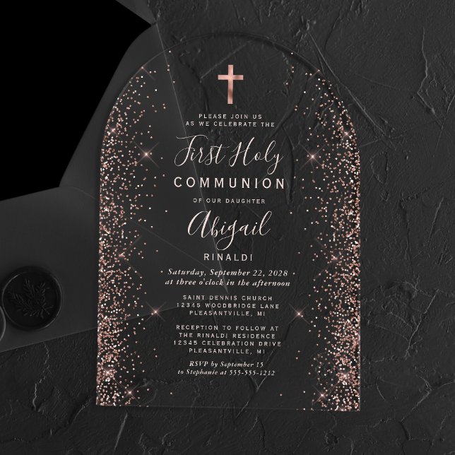 Rose Gold Glitzer Rosa Text Arch Erste Kommune Acryleinladungen (Von Creator hochgeladen)