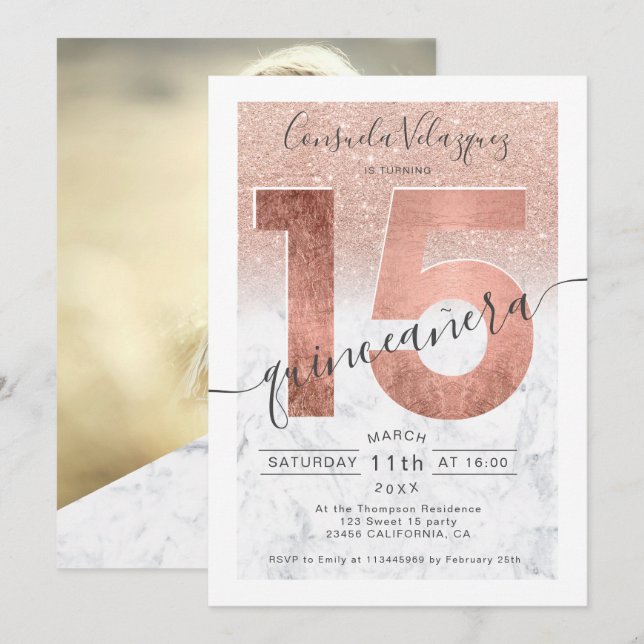 Rose Gold Glitzer Skript Marmor quinceanera Foto Einladung (Vorne/Hinten)