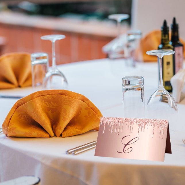 Rose Gold Glitzer Tropfen Erröten Monogramm Platzkarte (Von Creator hochgeladen)