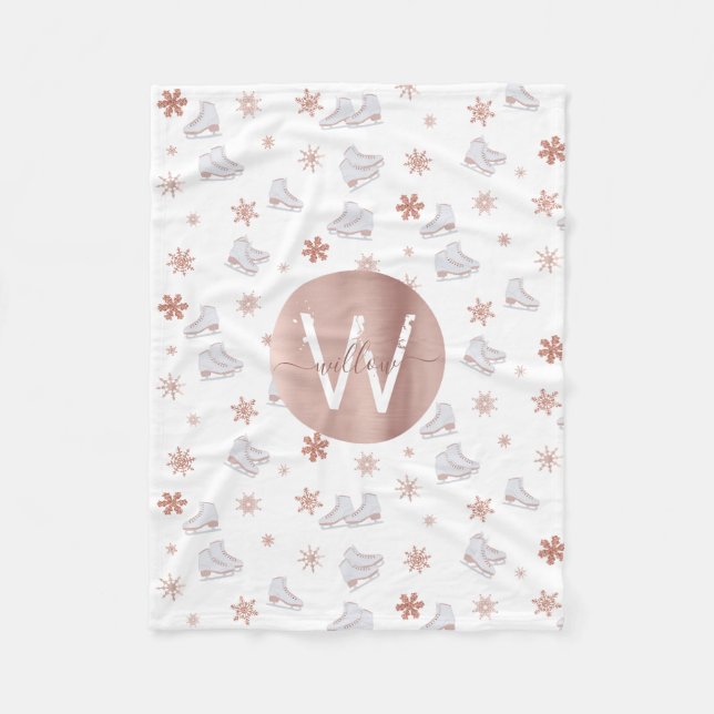 Rose Gold Ice Skates Blush Pink Skating Monogram Fleecedecke (Vorderseite)