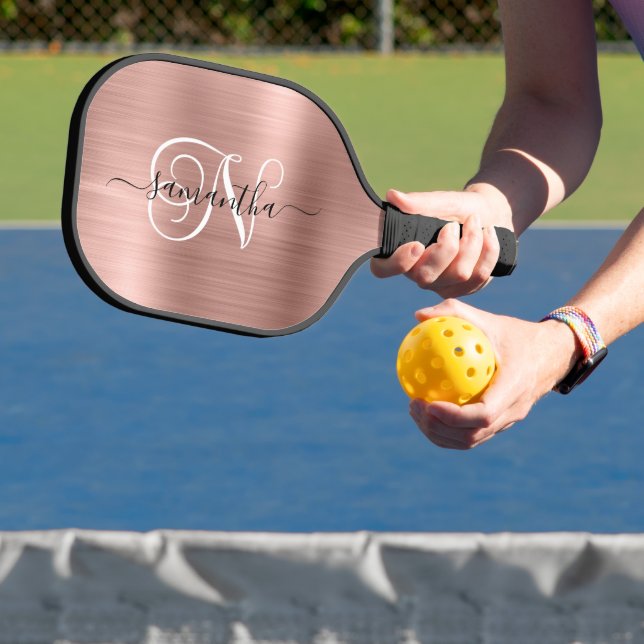 Rose Gold-Imitate zeichnen lockiges Monogramm auf Pickleball Schläger (InSitu)