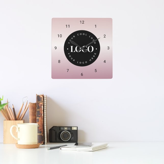 Rose Gold Pink Gradient Custom Logo Company Office Quadratische Wanduhr (Von Creator hochgeladen)