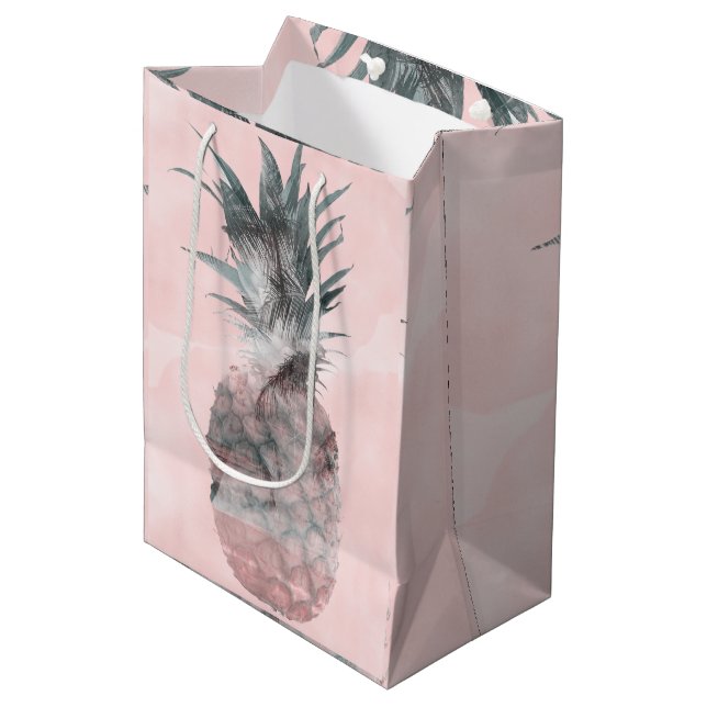 Rose Gold Pink Tropical Summer Ananas Party Mittlere Geschenktüte (Vorderseite Schrägansicht)