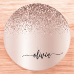 Rose Gold - Rosa Rosa Glitzer Metal Monogramm Name Runder Pappuntersetzer<br><div class="desc">Rose Gold - Rosa schwarze Imitate Foil metallic Sparkle Glitzer gebürstete Metal Monogram Name Paper Untersetzer. Dies macht den perfekten Abschluss,  Geburtstag,  Hochzeit,  Brautparty,  Jubiläum,  Babydusche oder Junggeselinnen-Abschied Geschenk für jemanden,  die Lieben glamourösen Luxus und schicke Stile.</div>