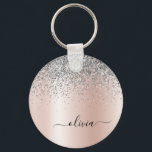 Rose Gold - Rosa Rosa Glitzer Silber Monogramm Schlüsselanhänger<br><div class="desc">Rose Gold - Rosa- und Silberne Imitate Foil metallic sparkle Glitzer gebürstete Metal Monogram Name Keychains (Key Chain). Das macht den perfekten 16 Geburtstag,  Hochzeit,  Brautparty,  Jubiläum,  Babydusche oder Junggeselinnen-Abschied Geschenk für jemanden,  der Lieben glamourösen Luxus und schicke Stile.</div>
