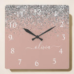 Rose Gold Rosa Rosa Silberne Glitzer Monogram Girl Quadratische Wanduhr<br><div class="desc">Rose Gold - Blush Pink und Silver Sparkle Glitzer Script Monogram Name Clock. Das macht den perfekten 16 Geburtstag,  Hochzeit,  Brautparty,  Jubiläum,  Babydusche oder Junggeselinnen-Abschied Geschenk für jemanden,  der Lieben glamourösen Luxus und schicke Stile.</div>