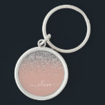 Rose Gold Rosa Rosa Silberne Glitzer Monogram Girl Schlüsselanhänger<br><div class="desc">Rose Gold - Blush Pink und Silver Sparkle Glitzer Script Monogram Name Keychains (Key Chain). Das macht den perfekten 16 Geburtstag,  Hochzeit,  Brautparty,  Jubiläum,  Babydusche oder Junggeselinnen-Abschied Geschenk für jemanden,  der Lieben glamourösen Luxus und schicke Stile.</div>