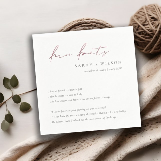 Rose Gold Script Schwarz-weiß Hochzeitsspass Fakte Serviette (Von Creator hochgeladen)