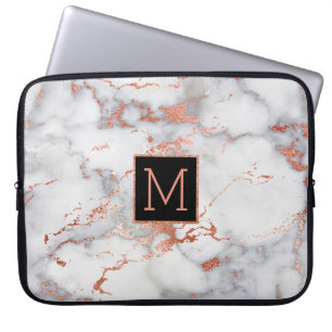Rose Gold und Schwarz-Monogramm auf Marmor Laptopschutzhülle