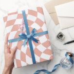 Rose Gold Wedding Collection Karo überprüft Geschenkpapier<br><div class="desc">Moderne böhmische Rose Gold Thema Brautfeier Produkte. Evergreen Retro trendige Karos Design,  verschleierte Schachbrettmuster Teller in eleganten und schicken Rose Gold und Weiß.</div>