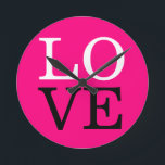 Rose Hintergrund Liebe Hochzeit Runde Wanduhr<br><div class="desc">Sie können die Schriftart und Farben leicht ändern. Sie können auch Ihr Logo und das Hintergrundbild hinzufügen,  wie Sie möchten.</div>