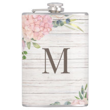 Rose Hydrangea und Eukalyptus aus Holz