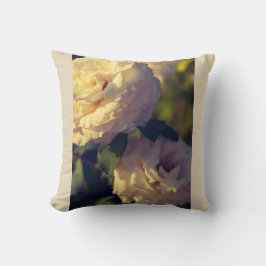 Rose im Garten Kissen