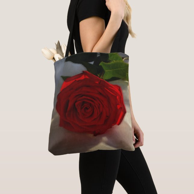 Rose in der Abenddämmerung (Von Nahem)