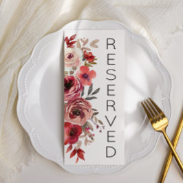 Rose mit Rot-Rot-Blüte reserviert Sitzplätze Menükarte