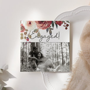 Rose mit Roter Blüte und Blütenmuster hinzufügen V