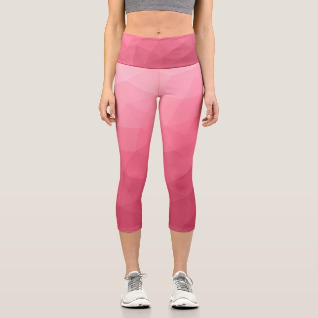 Rose rosa leuchtendes geometrisches Messemuster Capri Leggings (Vorderseite)