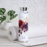 Rose, rot und pflaumenfarben, mit Monogramm