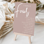 Rose Taupe Hand Scripted Table FOUR   Guest Names Tischnummer<br><div class="desc">Einfache und schicke Tischnummer-Karten in der Rose Erde taupe und weiß machen eine elegante Aussage bei Ihrer Hochzeit oder Veranstaltung. Das Design enthält "Table [number]" in einem spannenden Mix aus klassischer Serif und handgeschriebenem Skriptsatz, darunter einzelne Gastnamen. Design wiederholt sich auf beiden Seiten. Einzelne nummerierte Karten werden separat verkauft; bestellen...</div>