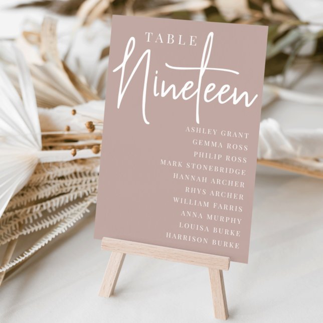Rose Taupe Scripted Table NINETEEN Guest Names Tischnummer (Von Creator hochgeladen)