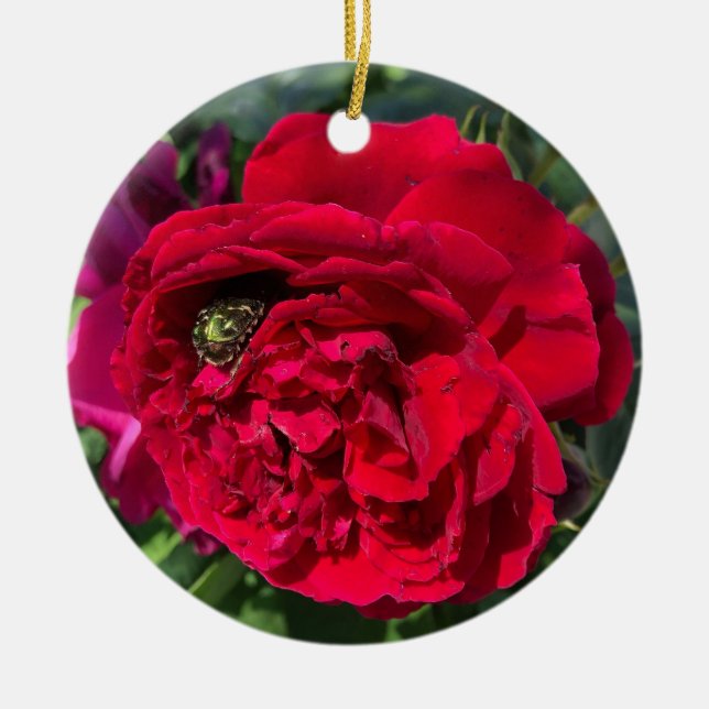 Rose und Bube des Roten Gartens Keramik Ornament (Vorne)