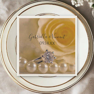 Rose, Verlobung Ring und Perlen Hochzeit Serviette