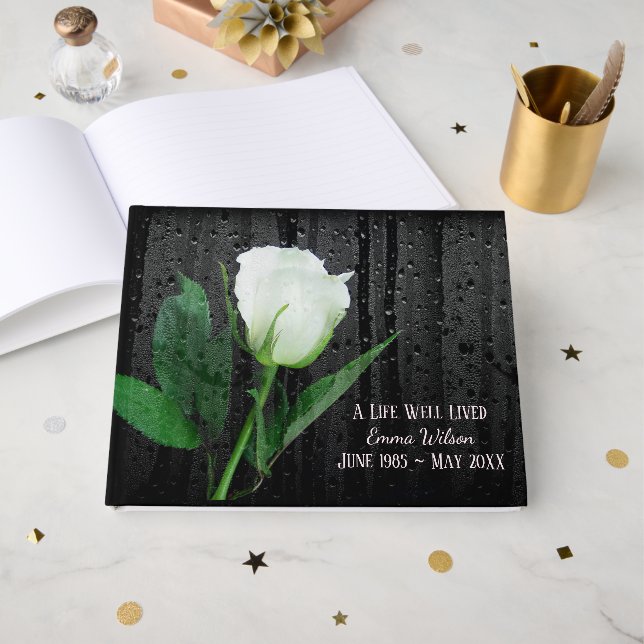 Rose, weiß mit Regentropfen Gästebuch (Vorderseite Offen)