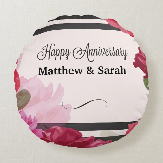 Rose zum Hochzeitstag, Streifen, Individuelle Name Rundes Kissen (Vorderseite)